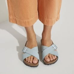 Birkenstock Women's Siena Soft Footbed - Faded Aqua (Narrow Width) 15 Birkenstock Women's Siena Soft Footbed - Faded Aqua (Narrow Width) -Sandals Outlet 1021553 f closeup f 15142.1647621527