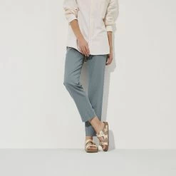 Birkenstock Women's Arizona Soft Footbed Birko-Flor - Desert Soil Gray/Taupe (Narrow Width) 15 Birkenstock Women's Arizona Soft Footbed Birko-Flor - Desert Soil Gray/Taupe (Narrow Width) -Sandals Outlet 1022829 f look f 30658.1679508829