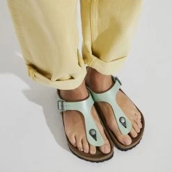 Birkenstock Women's Gizeh Vegan Birko-Flor - Graceful Matcha (Regular Width) -Sandals Outlet 1023944 f closeup f 07843.1676398102