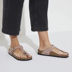 Birkenstock Women's Gizeh Soft Footbed Nubuck Leather - Old Rose (Regular Width) -Sandals Outlet 1024024 f closeup f 84412.1679504413