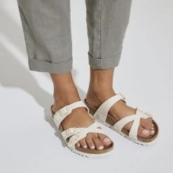 Birkenstock Women's Franca Vegan Textile - Canvas Eggshell (Regular Width) 14 Birkenstock Women's Franca Vegan Textile - Canvas Eggshell (Regular Width) -Sandals Outlet 1024032 f closeup f 75161.1681157226