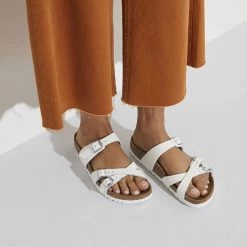 Birkenstock Women's Franca Oiled Leather - White (Narrow Width) -Sandals Outlet 1024395 f closeup f 84220.1677083759