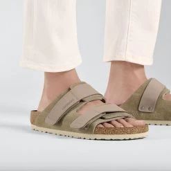 Birkenstock Uji Nubuck/Suede Leather - Taupe (Regular Width) -Sandals Outlet 1025690 f closeup m 16289.1691081321