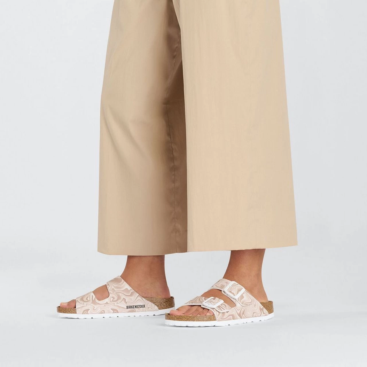 Birkenstock Women's Arizona Birko-Flor - New Beige (Narrow Width) 9 Birkenstock Women's Arizona Birko-Flor - New Beige (Narrow Width) - Image 7