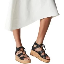 Sorel Women's Cameron Flatform Lace - Black / Gum 2 -Sandals Outlet 1 78945.1678811369