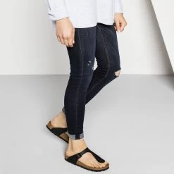 Birkenstock Women's Gizeh Birko-Flor - Black (Regular Width) -Sandals Outlet Birkenstock Womens Gizeh Black Birko Flor 2 47497.1532104230