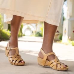 Dansko Women's Tinley - Tan Milled Burnished -Sandals Outlet Tinley PDP 2 Image 2400x2400 2f5ea6bb 2b11 4078 9e0d f28579b4a8fa 75188.1710882854